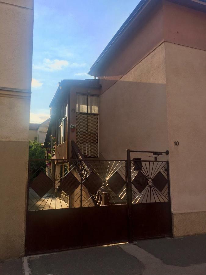 Sunrise Apartments Nis Luaran gambar